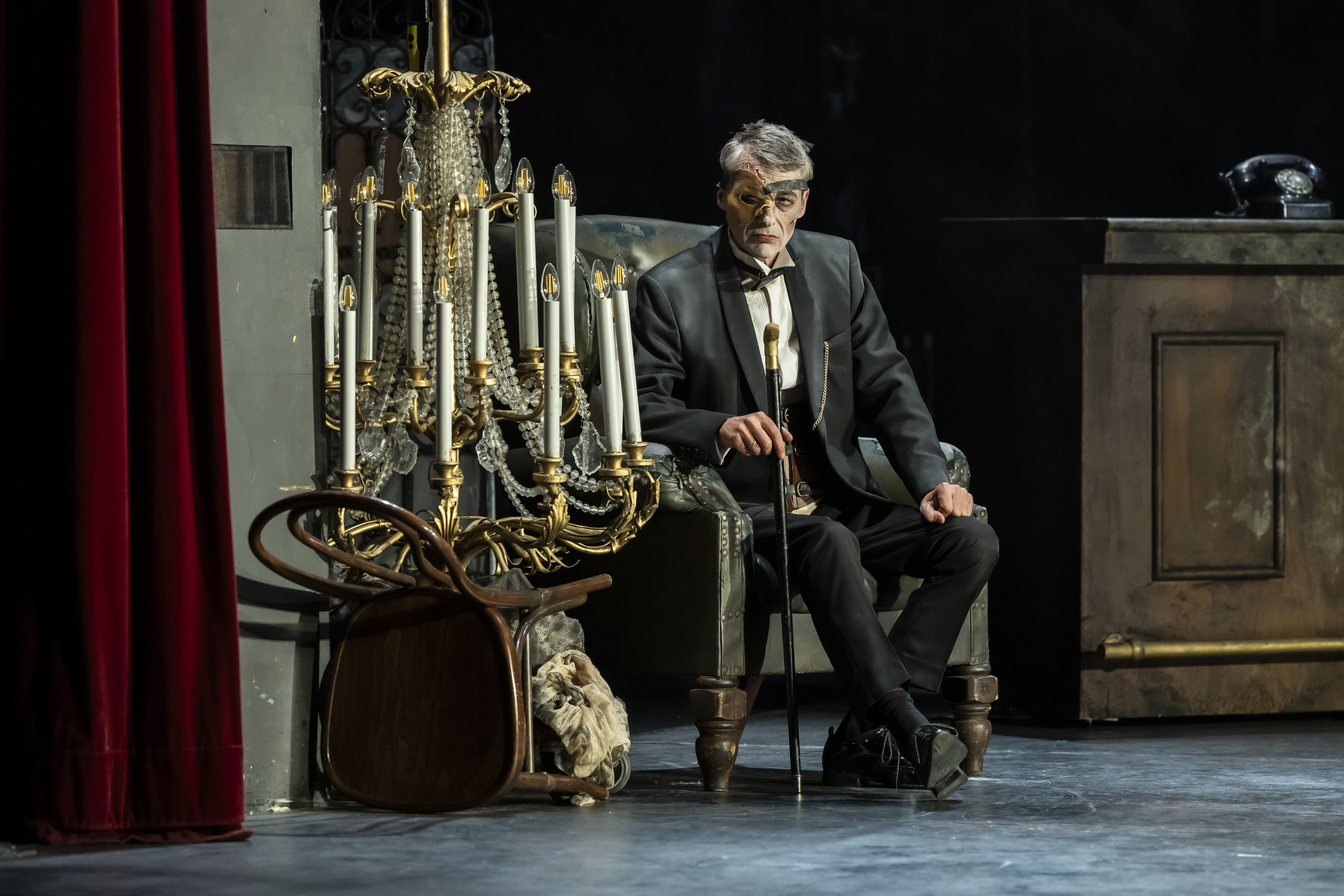 Grand Hotel - Musical von Luther Davies, Robert Wright, George Forrest und Maury Yeston - iGrand Hotel - Musical von Luther Davies, Robert Wright, George Forrest und Maury Yeston im Theater Lüneburg, Foto: Jochen Quast